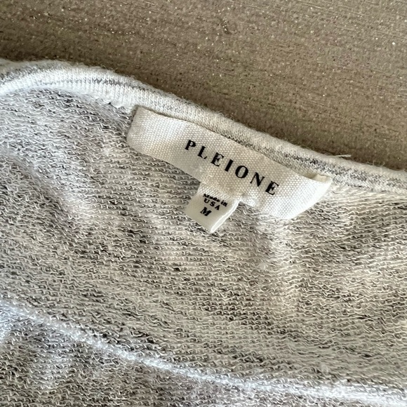 Pleione Sleeveless lace inset mixed media top Size Medium - Picture 6 of 7